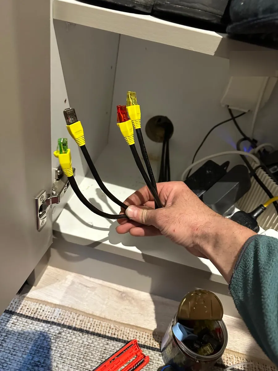 Terminating CAT6 data cables inside an apartment